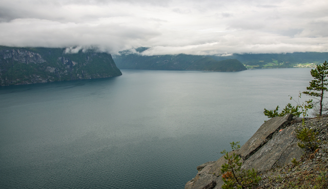Моя Норвегия (день четвёртый: долина Ейсдален, круиз по Гейрангерфьорду, ледник Бриксдаль, Фёрде) 