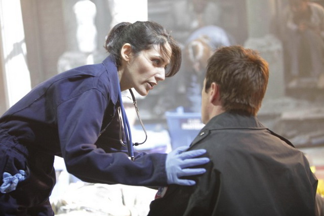 Промо-фото финального, двадцать второго эпизода шестого сезона «Доктора Хауса» (6×22; «Help Me»)